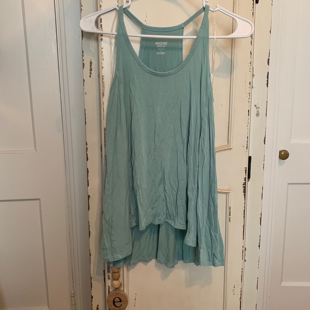 Mossimo flowy racer back tank